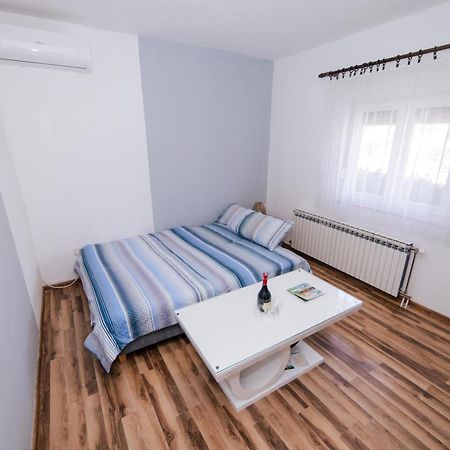 Relax Trebinje Apartment Bagian luar foto