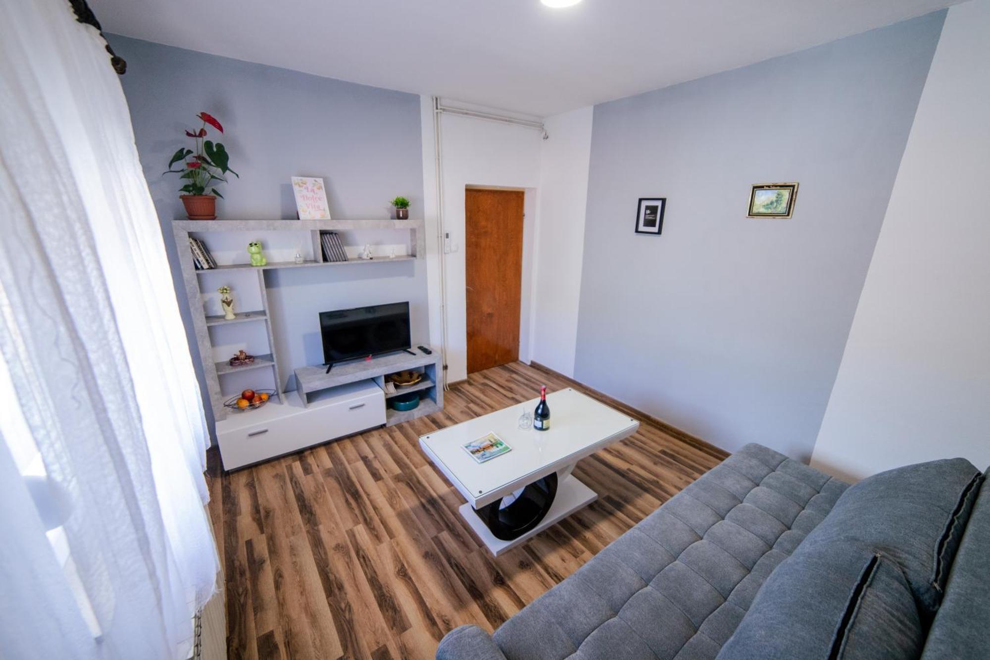 Relax Trebinje Apartment Bagian luar foto