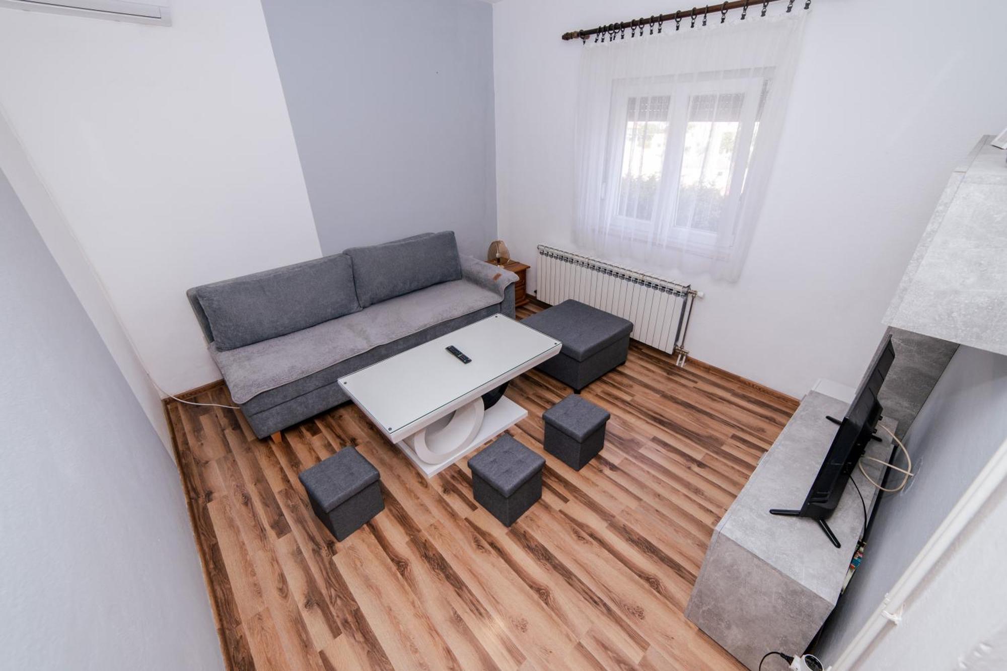 Relax Trebinje Apartment Bagian luar foto